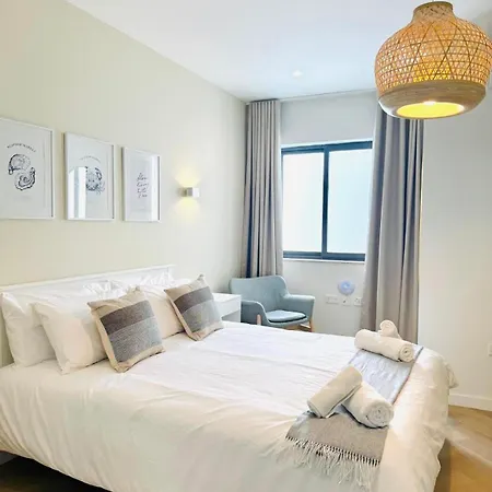4 Kj One Bedroom *